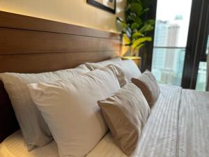 Greenbelt with Wifi, Pool and Gym