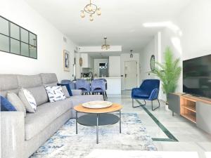 Modern 3 bedroom apartment in Puerto Banus