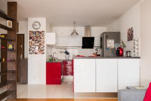 Marywilska 67 Inviting Apartment