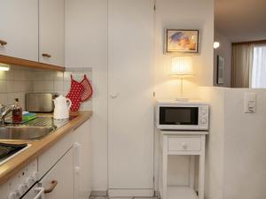Apartment Chalet Abendrot apARTments-10 by Interhome
