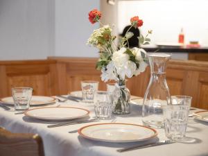 Apartment Chalet Abendrot apARTments-30 by Interhome