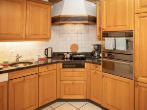 Apartment Chalet Abendrot apARTments-30 by Interhome