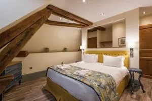 Kasteliades, Château de Burnand - 科马丹