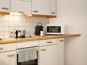 Apartment Chalet Abendrot apARTments-25 by Interhome