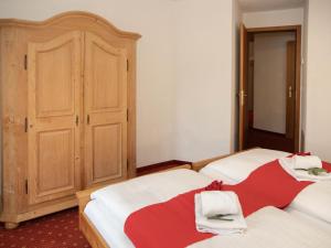 Apartment Chalet Abendrot apARTments-25 by Interhome