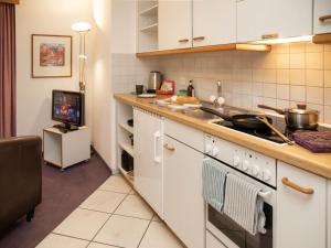 Apartment Chalet Abendrot apARTments-5 by Interhome