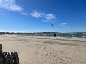 GStudio climatisé avec terrasse 300 m de la plage expo sud cosy que du bonheur