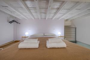 Signoria Square Apartment