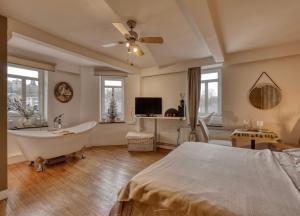 Double Room with Private Bathroom room in Dolce vita