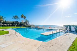 Casa Linda, Front the beach La Lucera, Ribiera del Sol Wifi, AC, Private Parking, Petfriendly