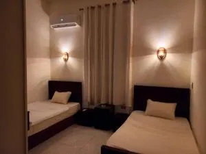 Five Hostel - Al Azbakīyah