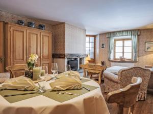 Apartment Chesa Olgiati 2 by Interhome
