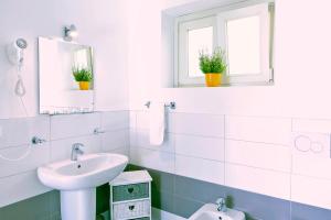 La Collinetta Lake View