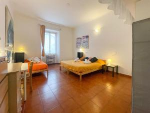 LOVELYLOFT, via Meda