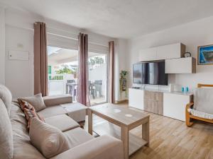 Apartment Copana by Interhome