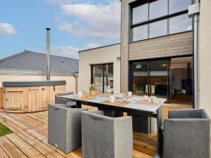 Maisons de vacances Holiday Home L-Aventure Gouvillaise by Interhome : photos des chambres