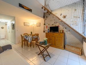 Apartment Clair de lune-2 by Interhome