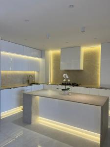 Case De Lago - Blanca