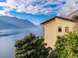 Apartment Miralago by Interhome