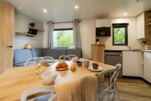 Campings Sunelia Le Petit Bois : photos des chambres