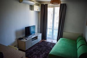 Cozy Homez-Palace of Parliament by CHR Luxury Property