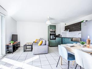 Apartment Malibu Village by Interhome