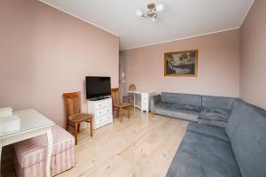 Bemowo Lazurowa Comfort Apartment by BookingHost