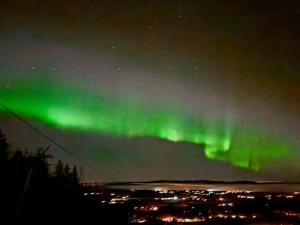 Nice ski in ski out cabin