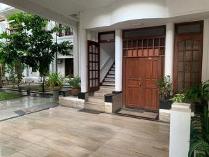 Azys Inn 3 Bedrooom Apartment - 1st Floor