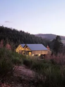 Hutstuf - The Rac00n & hottub - Bertogne