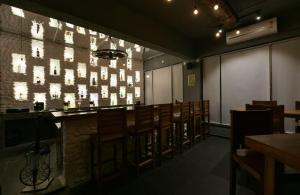 Ivy Pali Studio Room with Common Pool 12 kms from Imagicaa