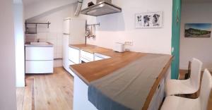 Top floor appartement - central