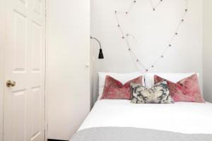 JOIVY Classy Apartment near Edinburgh Castle