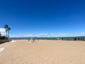 Modern 2 Bedroom with lovely rooftop terrace