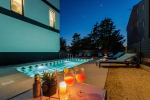 Villa Isola penthouse ap with a pool for 6