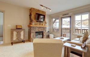 PP409 Passage Point condo