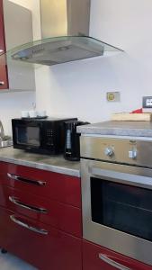 airport apartments camera relax