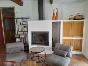 Maisons de vacances Village house surrounded by greenery : photos des chambres