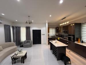 One bedroom apartment by NMB STUDIO - Ubytování bez kategorie ve městě Tema