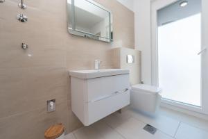 Villa Isola 4 luxury apartment with a pool for 4