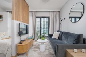 Nowoczesne Studio dla 4 Osób z Balkonem by Noclegi Renters