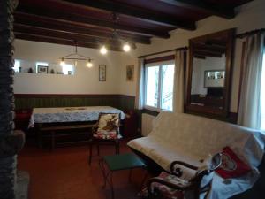 Chalets Chalet avec vue panoramique sur le Plomb du Cantal : photos des chambres