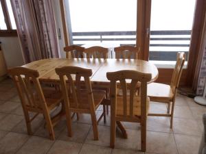 Mont-Rouge E 010 - VIEW apartment 8 pers