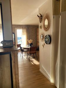 Appartements Appartement au Bord de l-eau vue Bassin d-Arcachon et Port : photos des chambres