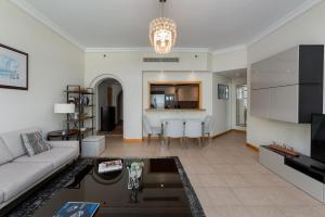 Shoreline 7, Palm Jumeirah - Mint Stay