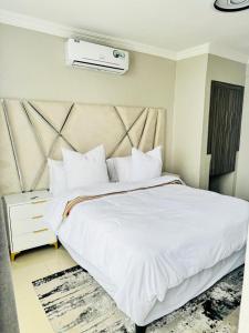 The Holiday House Harties