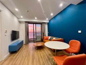 Hillside Luxury Apartments by CASEPIA