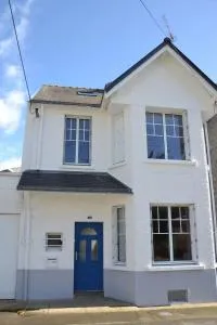 KERJACNINE, à 300 m du port, maison 7 couchages avec grand jardin - غيراند