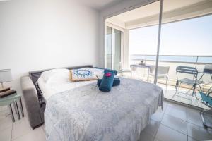 NEW SANTORINI - INCROYABLE VUE SUR MER - WIFI - GARAGE TopProsConciergerie