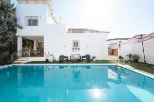 La Casona en Sevilla, lujo, confort Piscina&Jardín - Guillena